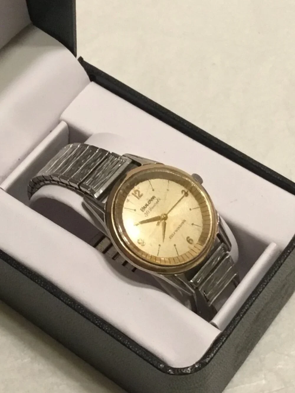Vintage 10K gold filled Bulova self-winding wristwatch 30 jewels still works